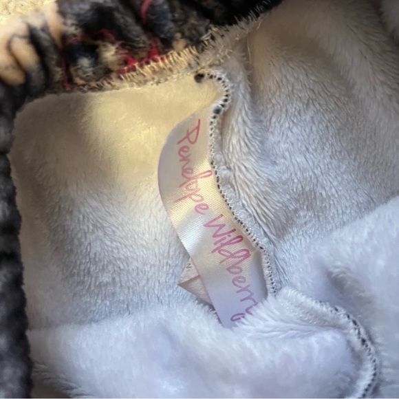 Penelope Wildberry Pug Shorts - Picture 3 of 4